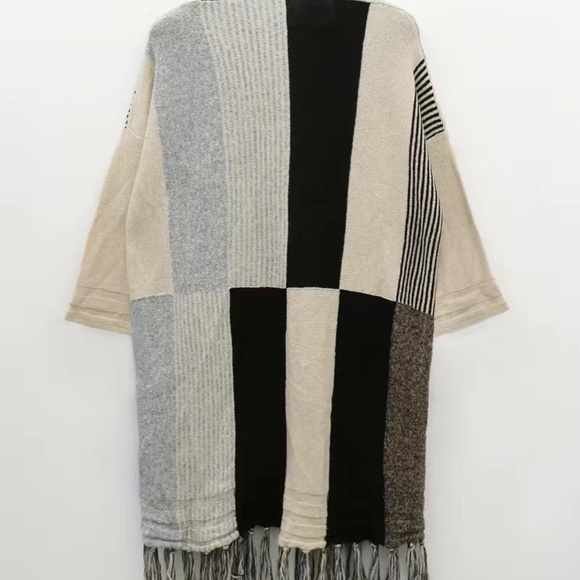 Color Block Open Front Cardigan Fringe Hem - Picture 2 of 6